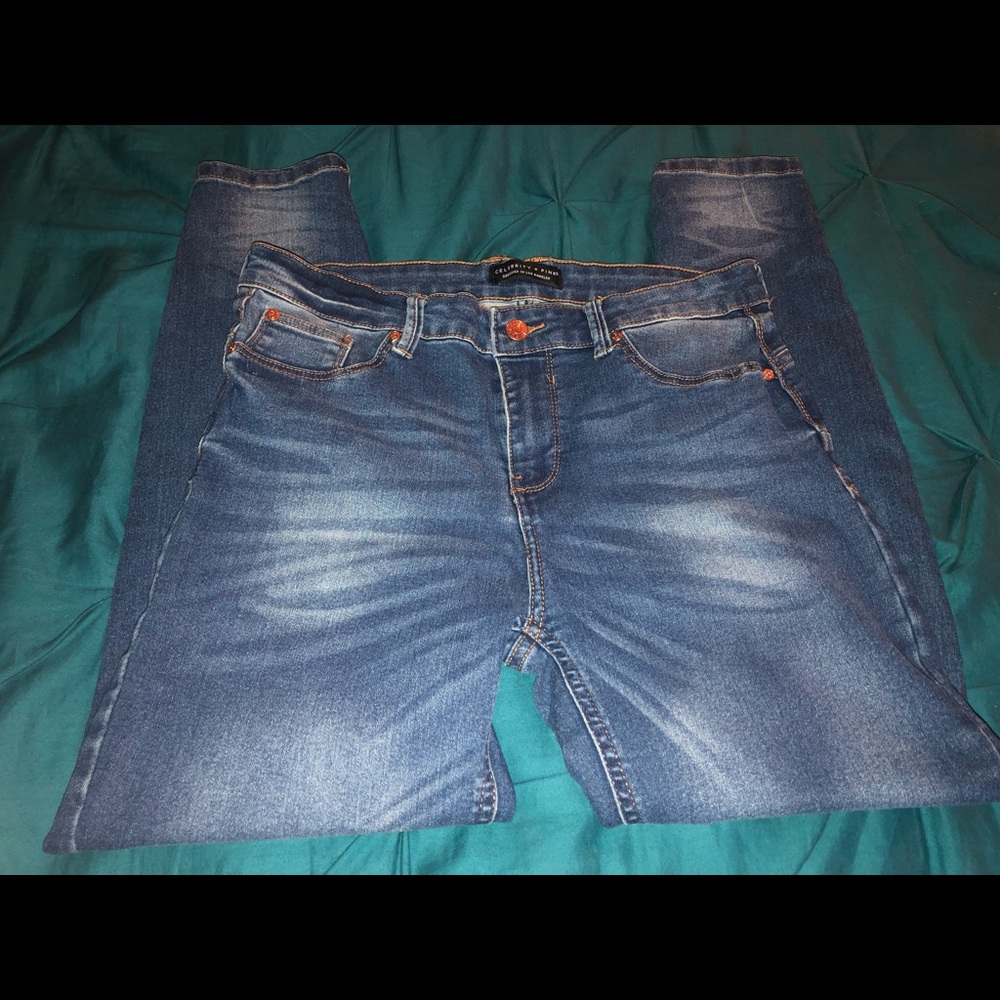 Skinny jeans